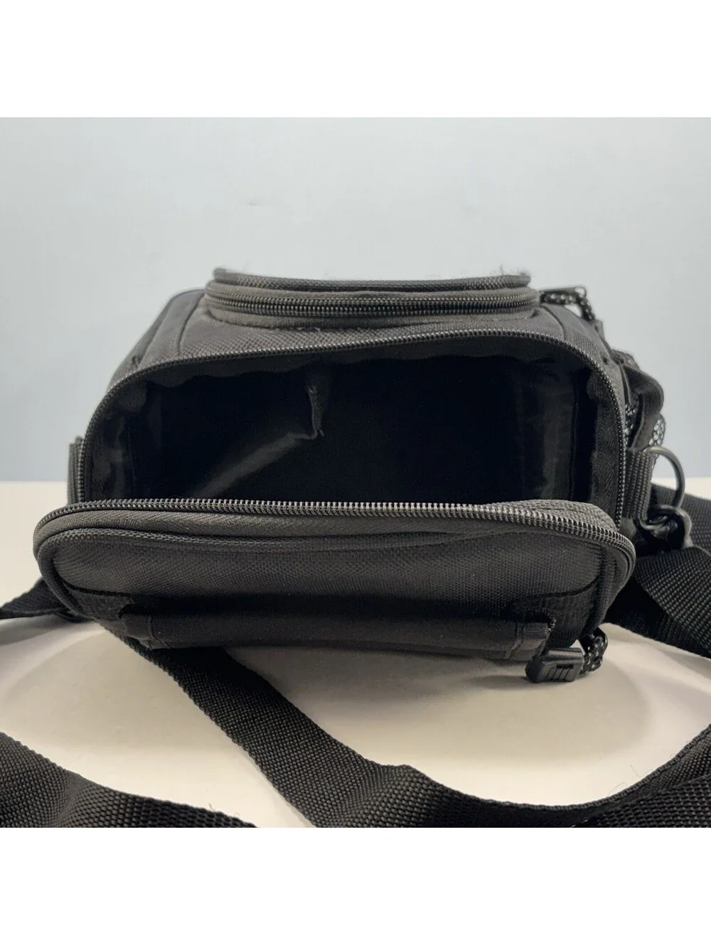 Universal Voyager Nylon Soft Camera & Camera Gear Case With Strap Multi Pocket